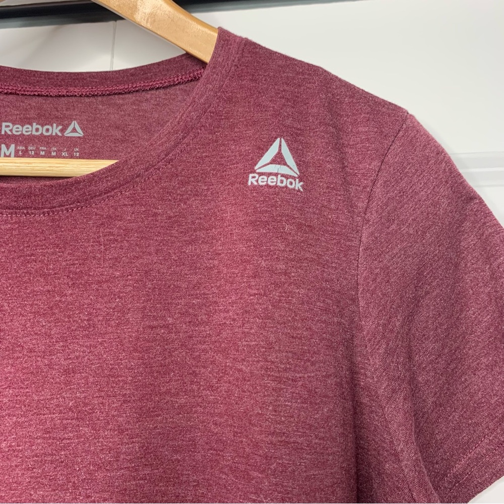 Reebok Maroon Classic T-Shirt Front Logo Women’s Size US M - Picture 2 of 7